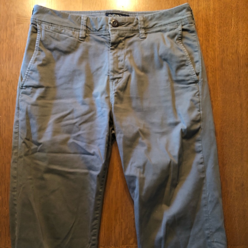 Men’s American Eagle khaki pants